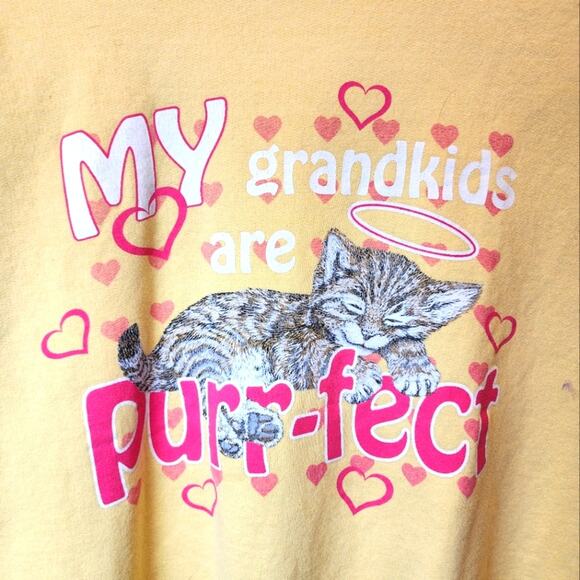 Grandma Sweatshirt Grandkids & Kittens Funny Gift Crew Neck Long Sleeve Size L - Picture 1 of 6